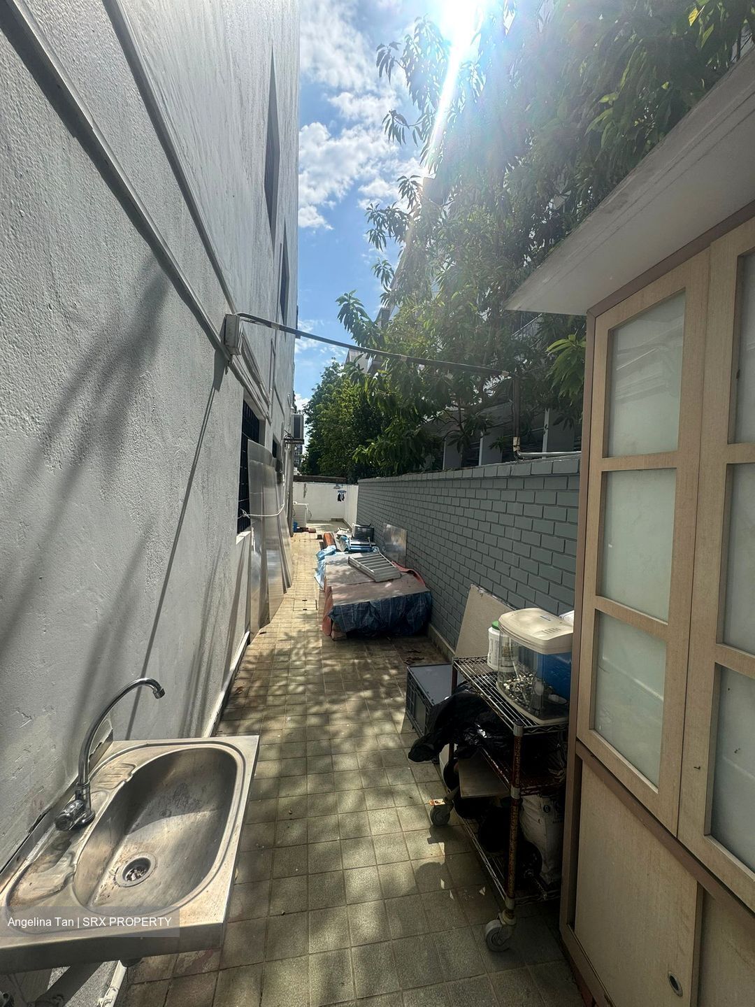 Still Road (D15), Terrace #490697221